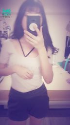 janicee : 貼身短Tshirt⭐
換一件內著🎀
sexy and daily💖
#長髮 #黑髮 #貼身 #性感 #Tshirt #短褲 #長腿 #美腿 #赤腳 #裸足 #指甲油 #乳溝 #肩帶