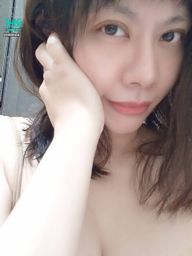 lelelina : 身邊的人確診真的太可怕..🙄️🙄️
就連我也曾經身處確診者使用過的電腦…
滑鼠…和坐過的椅子…😭😭😭😭
明天家中的小大人要首打疫苗⋯⋯
其實會擔心但也是因應措施而打…
不然誰想挨一針不必要的針劑🥲🥲
等疫情好些…
希望可以開口好好唱歌吶喊來臨吧