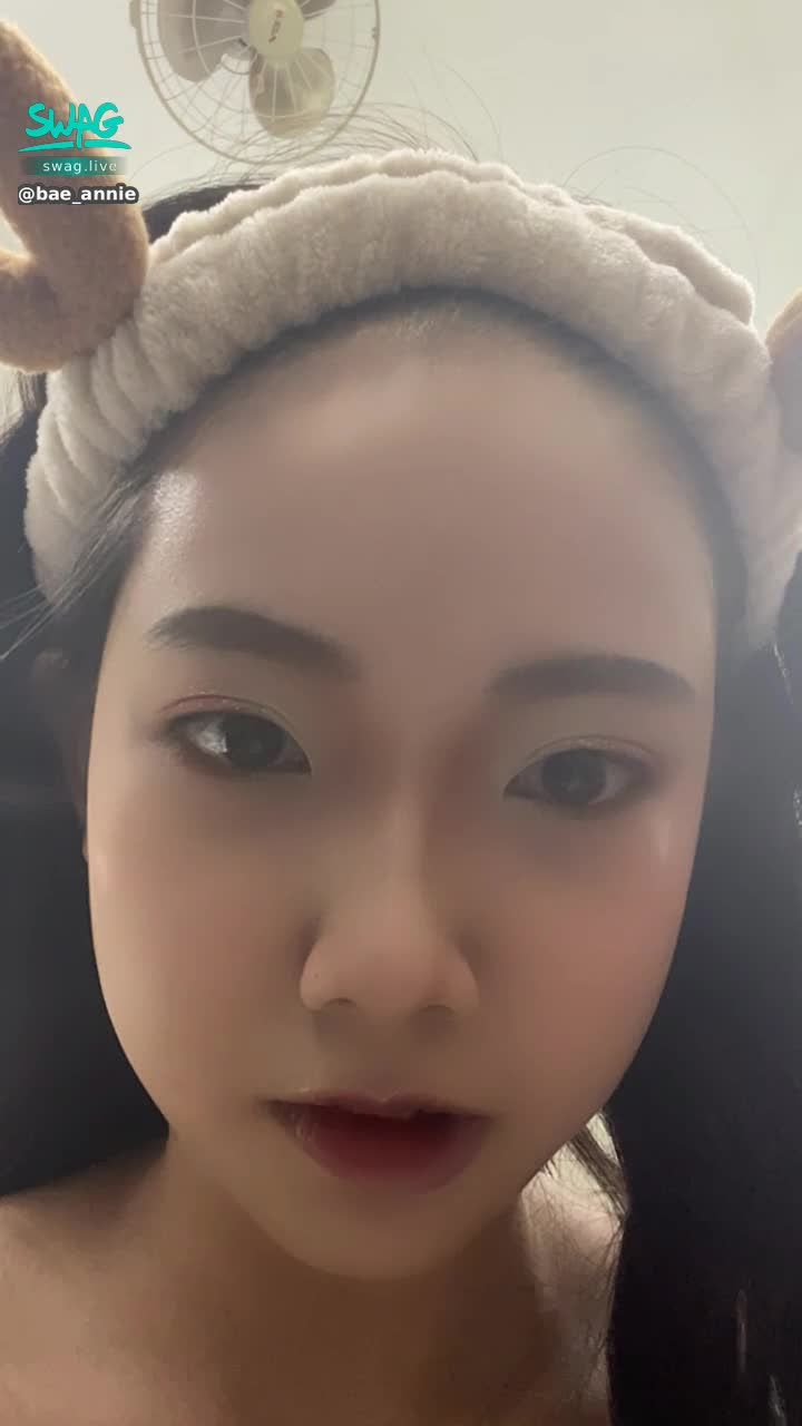 bae_annie : 給大家看胖胖圓圓的我