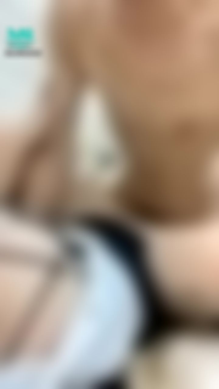 squirtmumu : 🔥🔥帶小哥哥回來家裡做愛🔥🔥哥哥的大肉棒操得我好爽🔞🔞🔞

#實戰#騷#淫蕩#花花