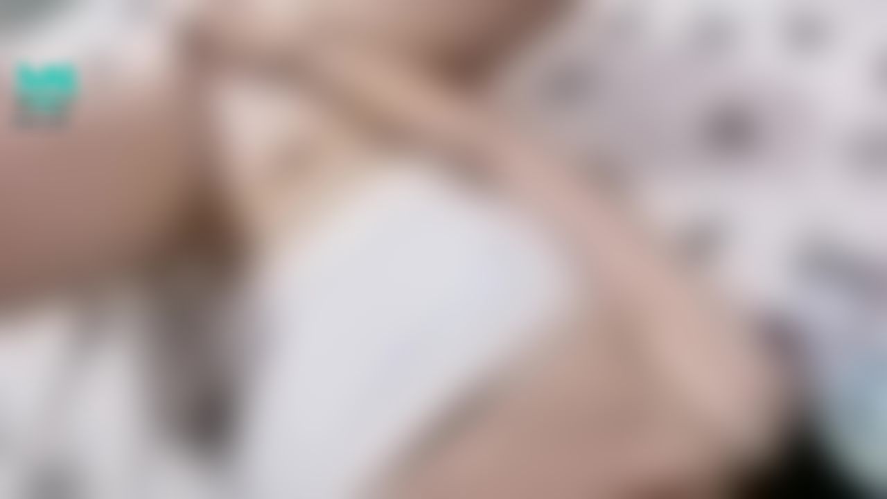 cutelily : 隔褲褲摸摸，都濕濕的想要😤😤