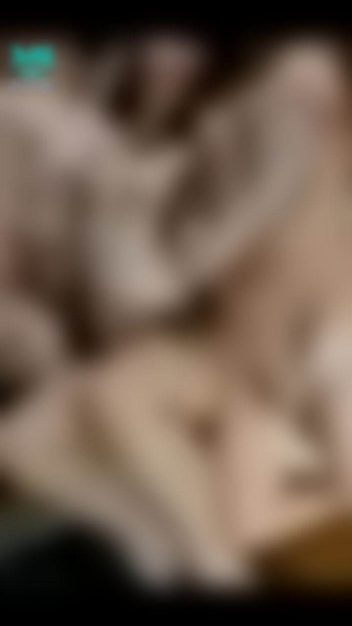 miababe : 女女全裸🔥三点全露🔥三个女女你摸我，我摸你，不要害羞，我让你们的奶头激凸起来👅💦💦💦