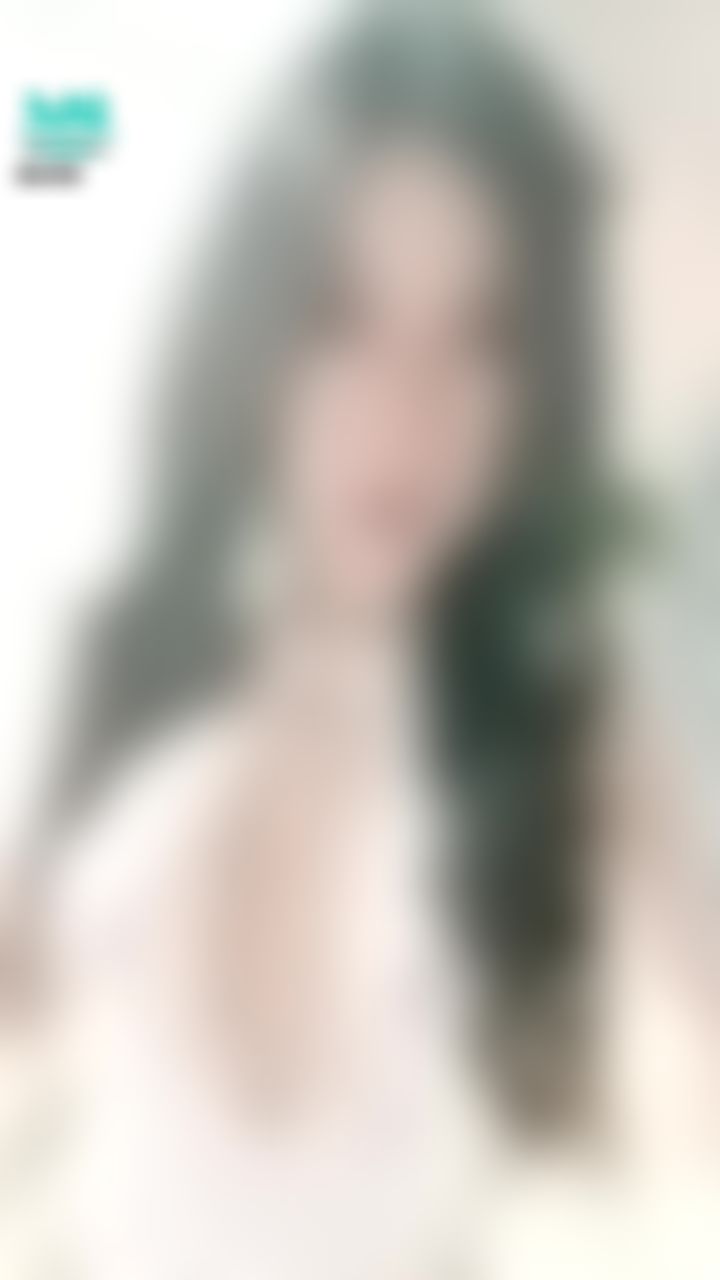 nutty : prepare for photoshoot Is the dress beautiful?🤩#Thai girl #sexy #chest #pussy #pretty #cute