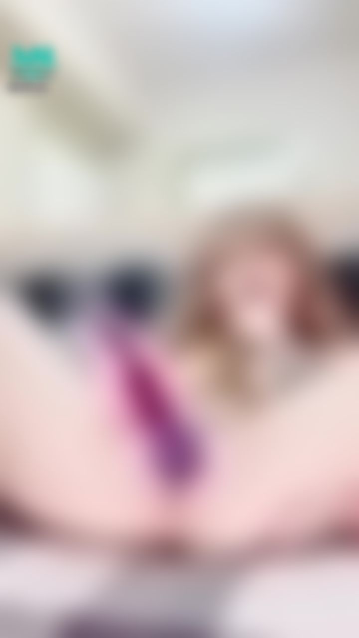 aulpop : Good girl open pussy hole