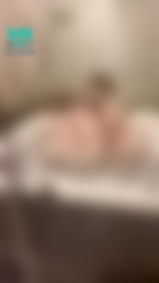 ladyyuan : 3女好淫蕩⋯ 我ㄧ直被水中挖穴⋯⋯好癢⋯🤣
水中噴水這樣都看不到了🤔🤔