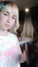 sweetleka : I am teasing you in my kitchen 🤩 COME AND SEE My lovely❤ naked body😸🔥🔞 HAIRY PUSSY😻🔞