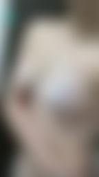 xinxinchen : 讓你滑進我身體好嗎?在浴室裏玩起來⋯
我的黑痣性感嗎?
#泡泡浴 #小奶 #小而巧 #浴室
