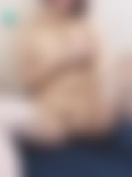 lovemilemile : 沒戴口罩吐舌頭鞥腿開開隔著摸好色情❤️還自己捏奶頭有夠淫蕩