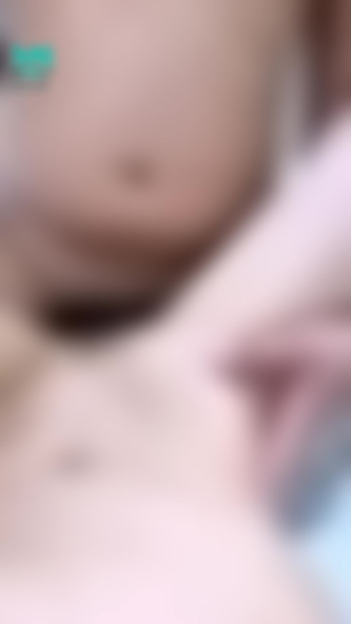  : 好壞的炮友，趁我躺著休息就突然幹我
#實戰 #做愛 #肉棒 #呻吟聲 #陰毛 #毛毛