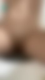tizzybb : 一個人上廁所好害怕啊😰哥哥陪陪我啦❤️❤️正面看踢踢尿尿好色情喔💦💦💦
#上廁所 #尿尿 #白虎 #鮑魚 #騷