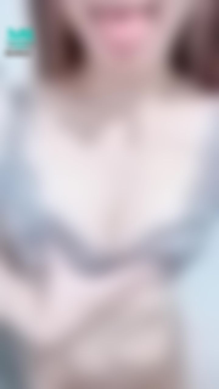  : 下空了🤫
近拍白虎給寶貝看👀
晚上記得來看可琳的私密直播❤️

跟不上直播的
💄2根棒棒口紅🉐️全空照片~
💄5根棒棒口紅🉐️全空影片~