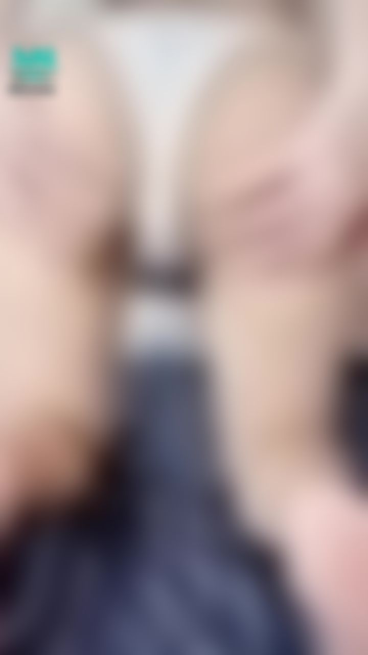  : 哥哥一直叫我掰穴❤️❤️好色喔！😘😘
⚠️⚠️⚠️
#揉屁股
#臀控
#屁股