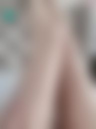 monicaray : Long legs and kissible feet