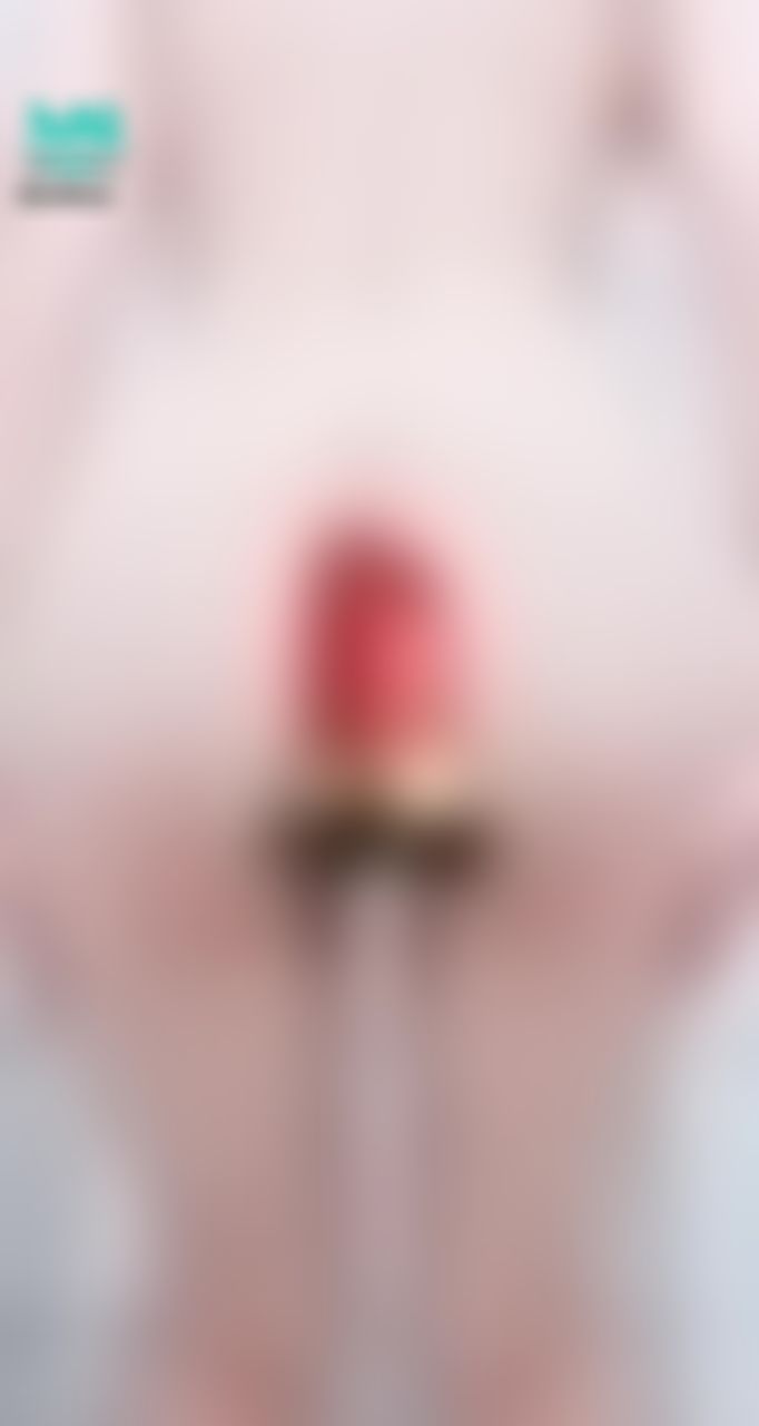  : 終於快下班了🥹
小週末總是特別的忙碌🥺

💄2根棒棒口紅🉐️大尺照片~
💄5根棒棒口紅🉐️瑟瑟大尺影片~