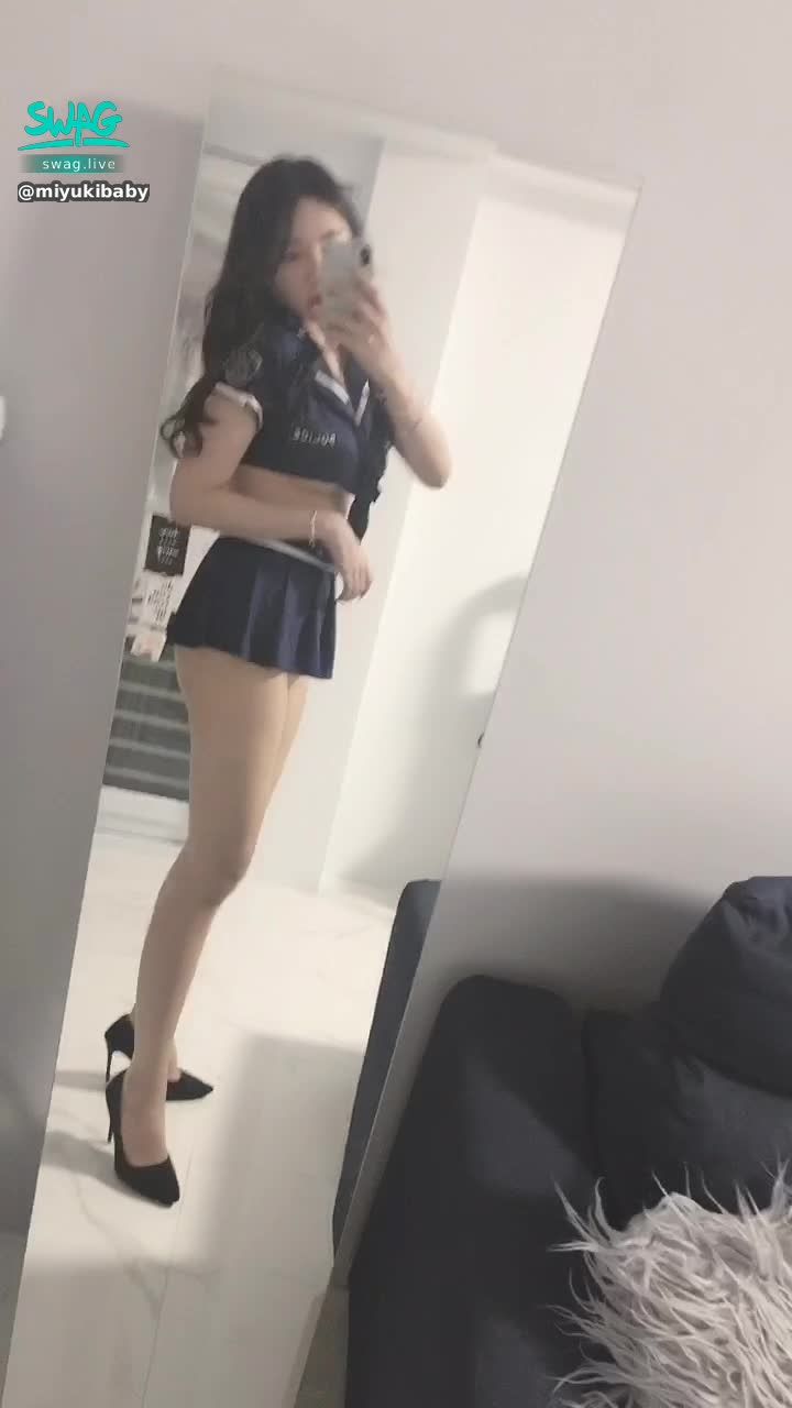  : 💙 The little policewoman is tempted 👮🏻‍♀️🤍 masturbation in front of the mirror 😈💋 Skirt up.. no panties today 😳