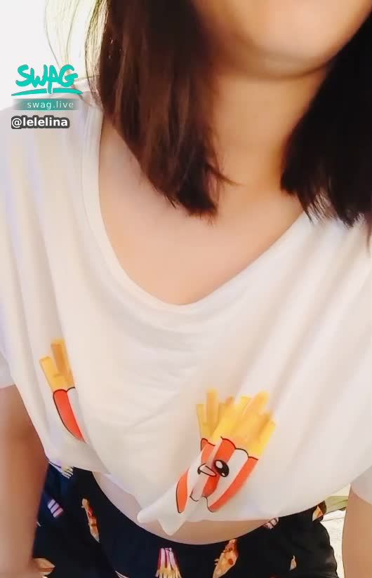 lelelina : 😘直播限定～樂樂露肉肉肚肚🫰🫰