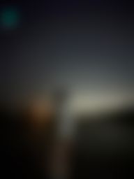 giajs : 人跟人之間是能相互理解的 再彼此不自私的情況底下❤️預告一下今晚十點直播 最近看得到我的時光不多了 你們的小可憐要去開刀了😭😭😭
#直播預告 #然然 #腿控 #美腿