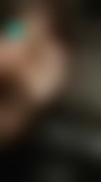 loveevelyn : 換上讓腳腳透氣的露趾涼鞋,足控哥哥解起來🤤