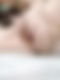 miababe : 刚睡醒好想要♥️♥️只好靠慰慰解决😫😫有哥哥得空信息我吗?🔞🔞(2)