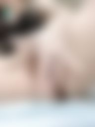 miababe : 刚睡醒好想要♥️♥️只好靠慰慰解决😫😫有哥哥得空信息我吗?🔞🔞(3)