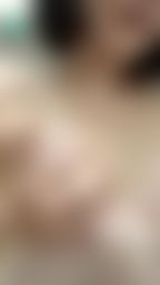loveevelyn : 哥喜歡伊伊的雪白奶和色色的舌頭嗎?🙈🙈🙈