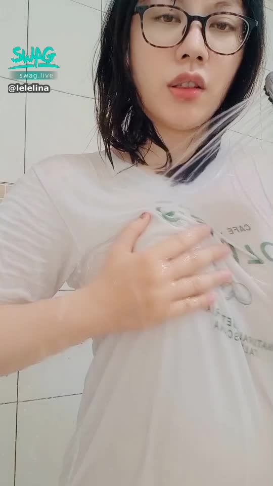  : ❤️❤️ Showing sexy sexy bath 🛁❤️❤️