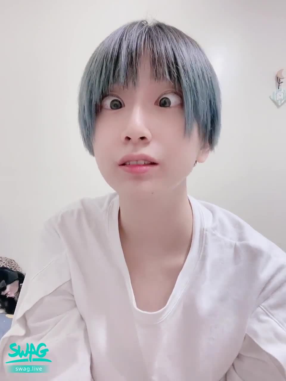  : 徠卡ㄉ傻瓜啊嘿顏🤪