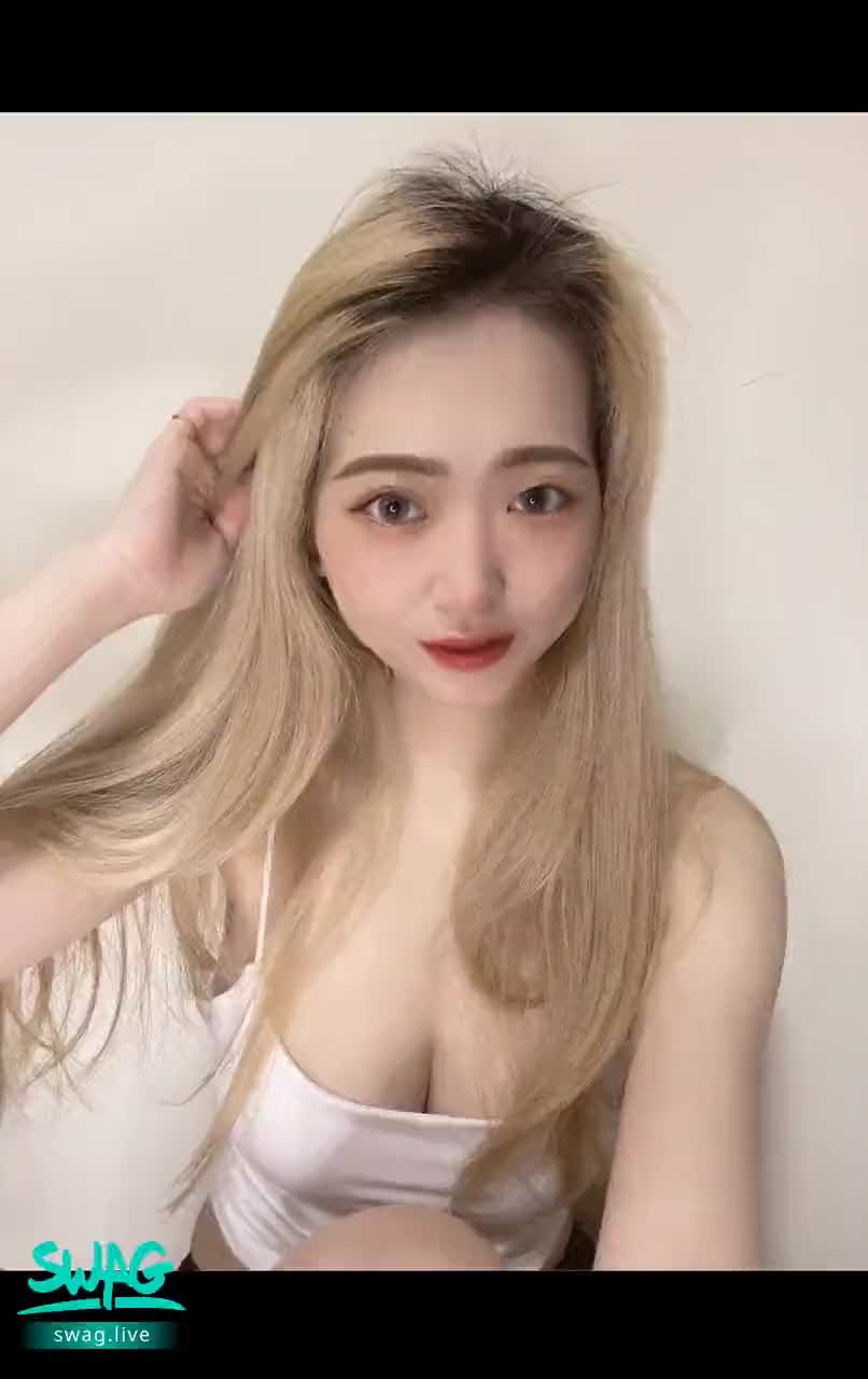 jujunabe : 訂閱我只要18美金,巨乳等你收藏