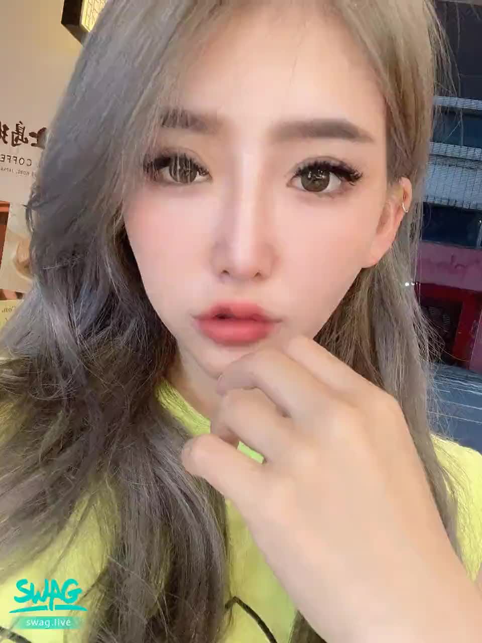 arielbb : 🔥限時低鑽約會開跑🔥
想更深入了解我嘛🙈
網美顏值💕無距離感💕愛聊天女孩🤗
不管你是處男寶貝還是老司機😏
約我絕對不踩雷😈快私訊我詢問🙋
🌟純約會甜甜價私👉🏻我想約你🌟
#純約會特價中
#長腿
#愛子
#大奶
#潮吹女王
#大尺度
Babe