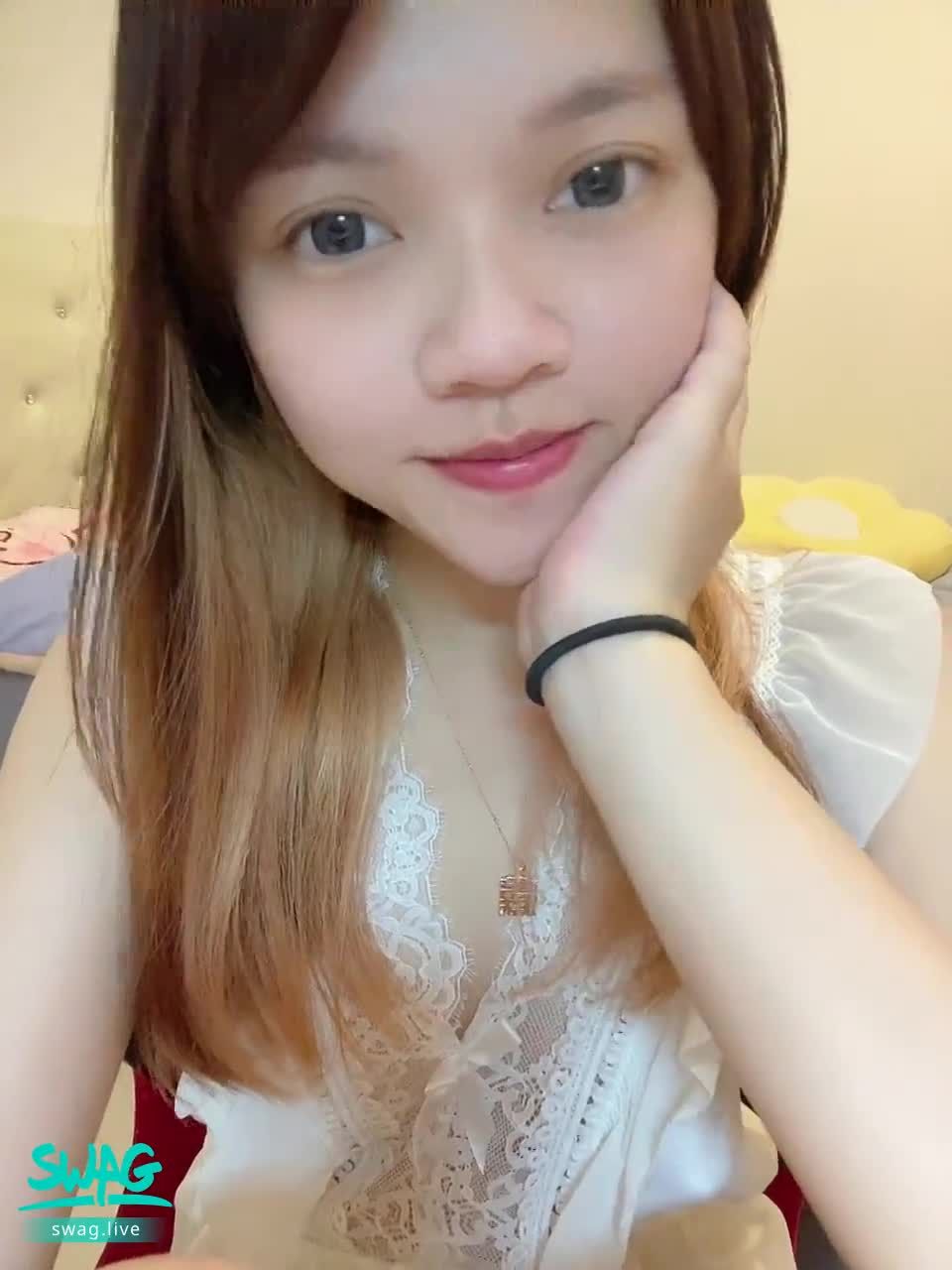 chenchenbao : #情人節快樂❤️
好久沒開的私密
希望哥哥看得開心🥰
晚上還想看嗎..😛