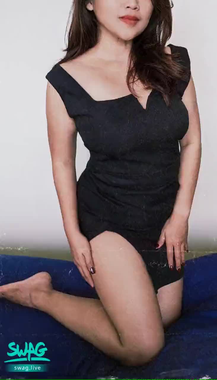 shellcity : hello morning guys, if you want to get in touch with me more please subscribe and then chat me privately 😘🥰