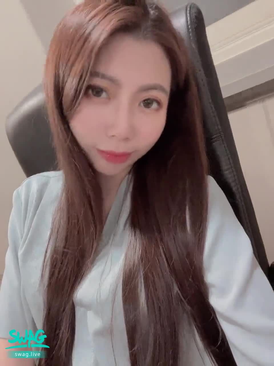 stellajs : 今天又要在公司直播惹🥺🥺🥺
#葡萄 #直播 #上班 #日常