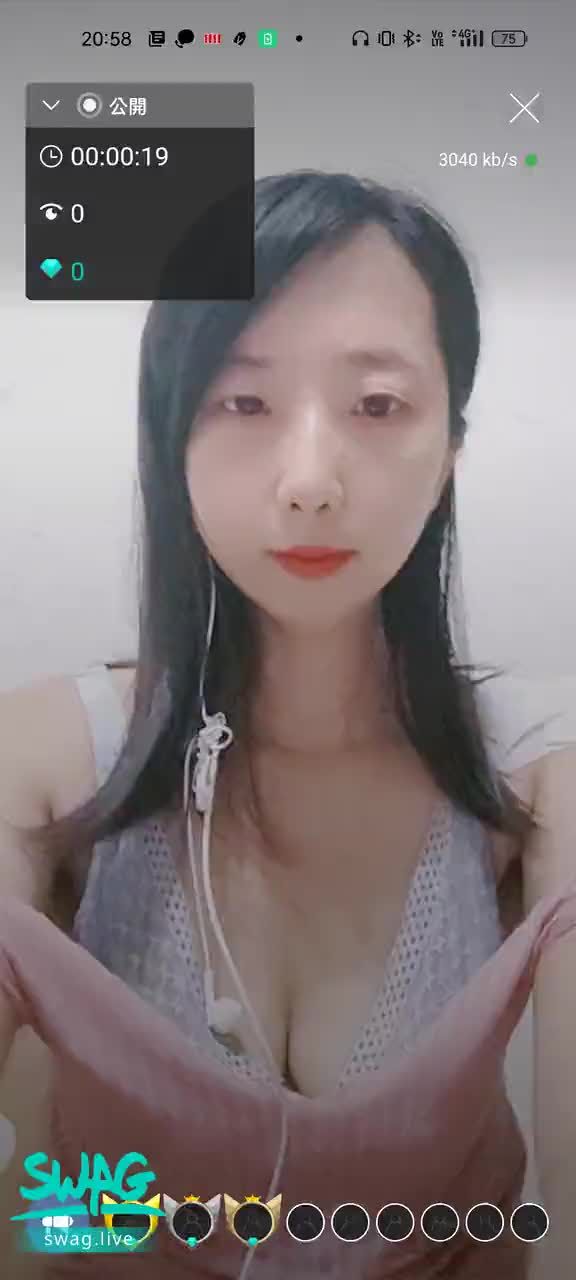jolinbebe : 一騎洗澡。按摩