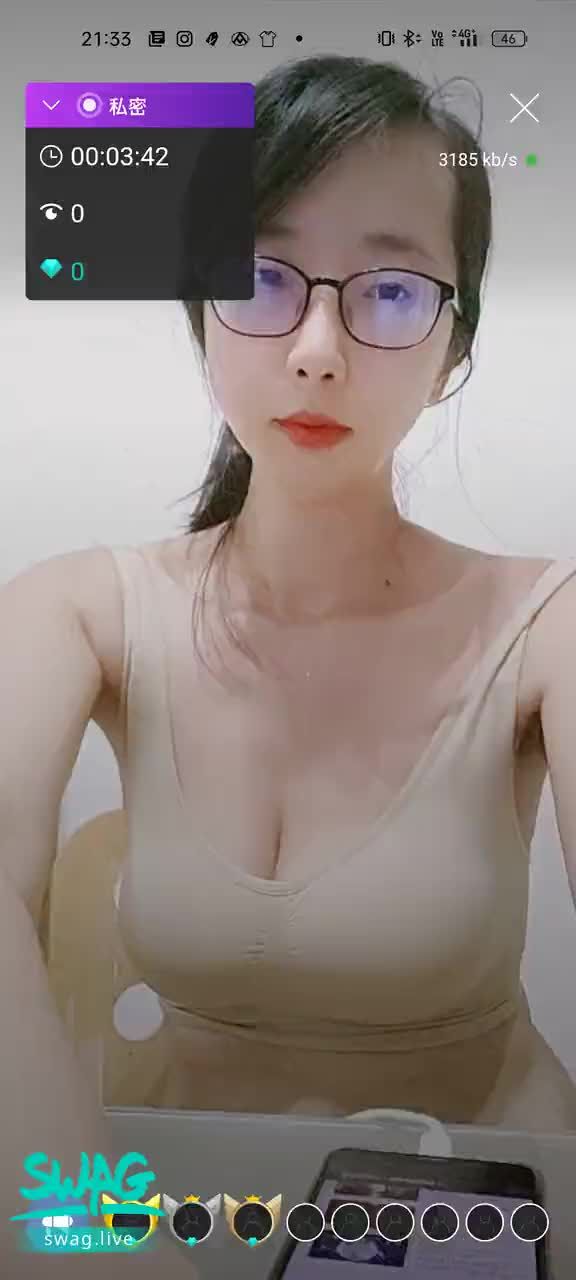 jolinbebe : d奶 濕 來舔插