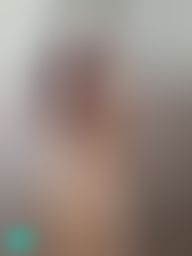 lizbaby : #屁屁 #全裸 #裸體 #裸背 #半臉 #洗澡