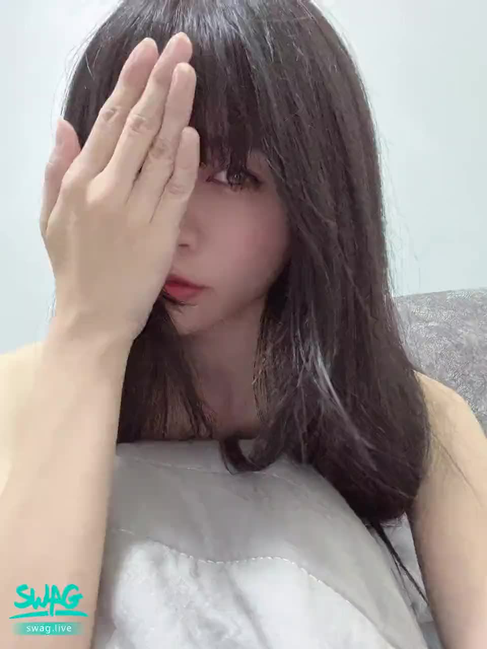 lizbaby : 這感覺有點不太像自己呢
#半臉