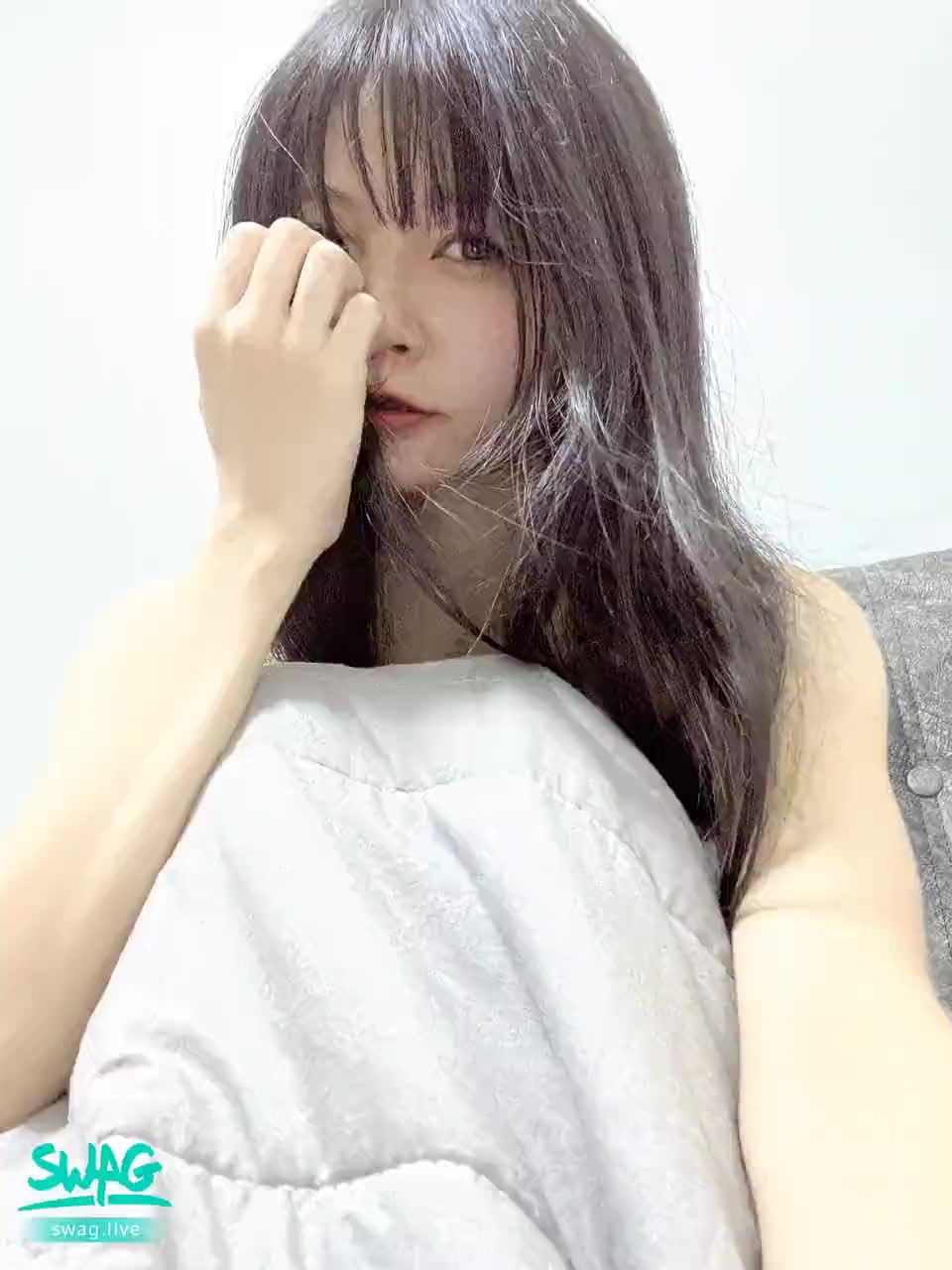 lizbaby : 右邊臉有沒有比較好看呢？
#半臉
