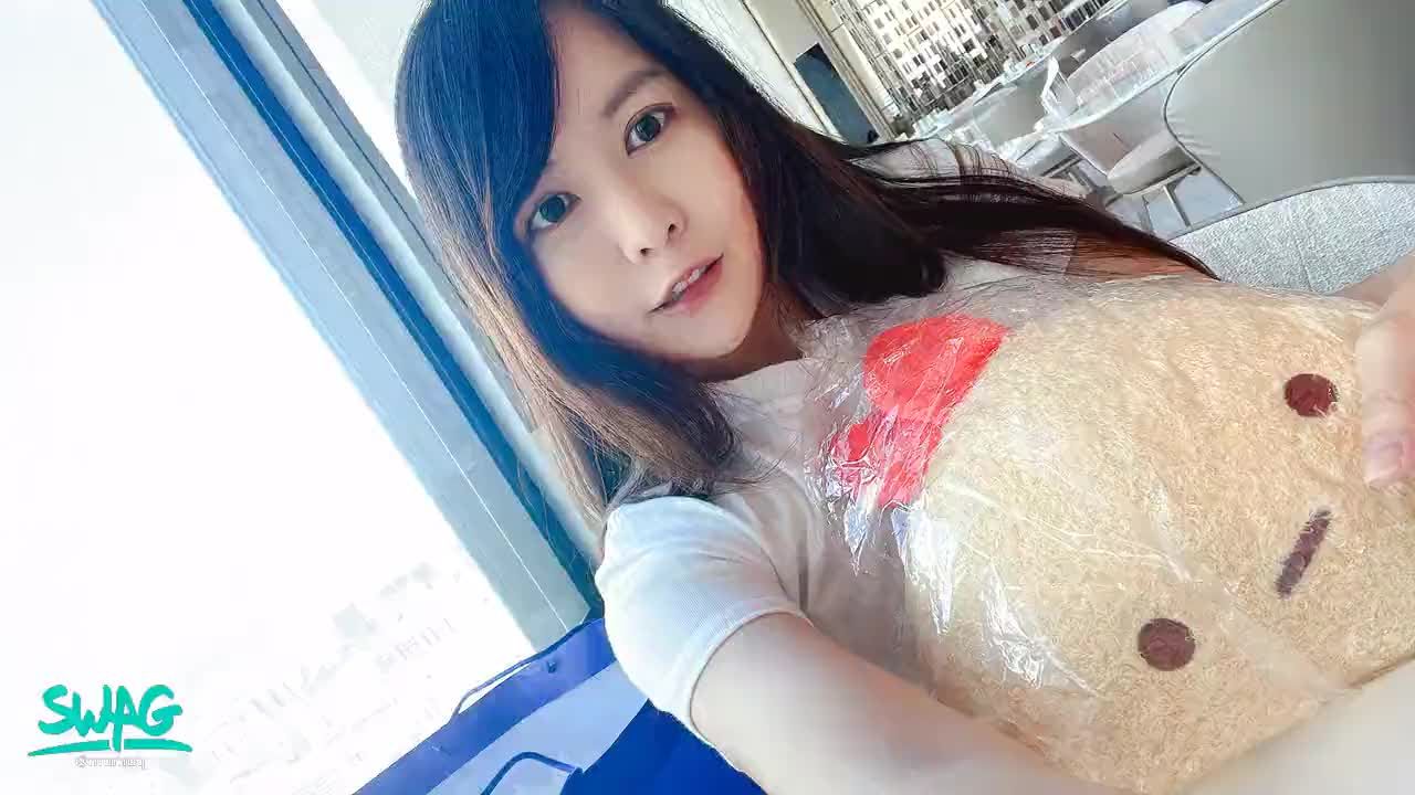 mumuq : 抱著你有一種幸胡的味道🤤
每個月10美金訂閱我❤️
破百部影片看到飽🤤
影片會陸續更新ing中~🎉
我也要給寶貝滿滿的性福😈