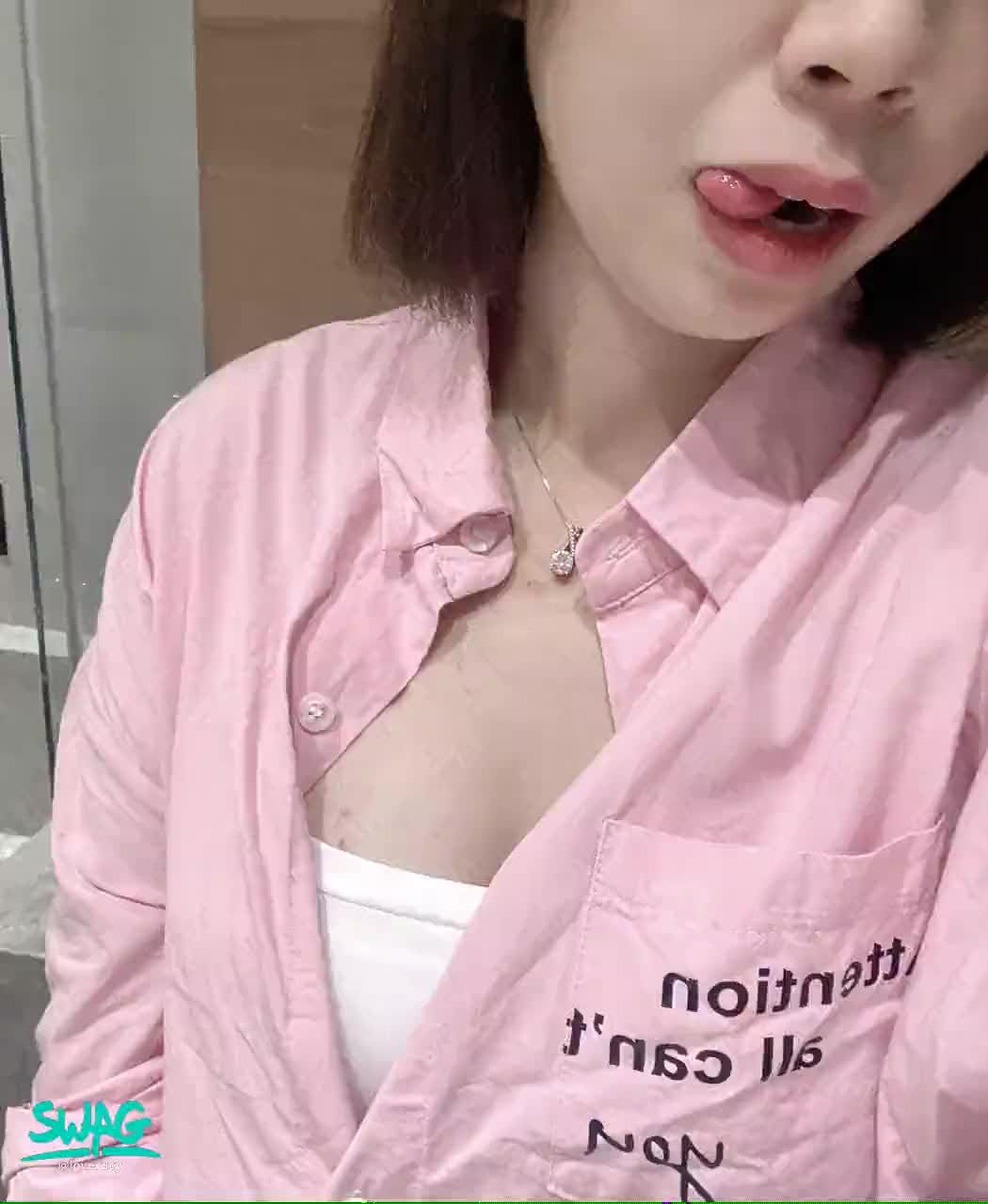 loverucy : 摘下星星給你
摘下月亮給你
想把全部都給你💕