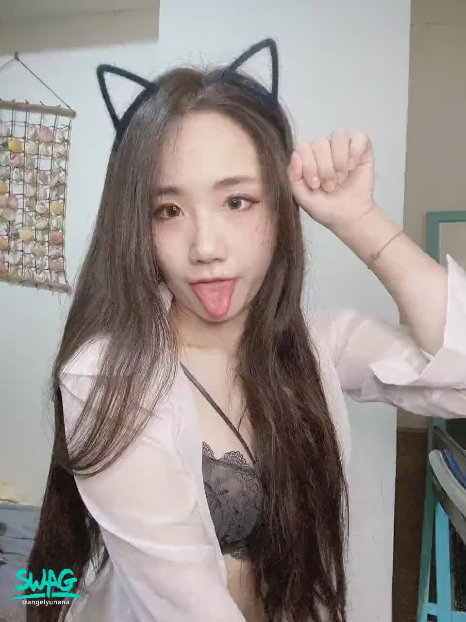 angelyunana : 好⋯⋯⋯猖狂的雙下巴🫠🫠🫠🫠