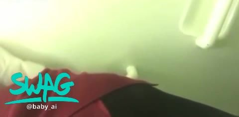 baby_ai : 偷偷脫下