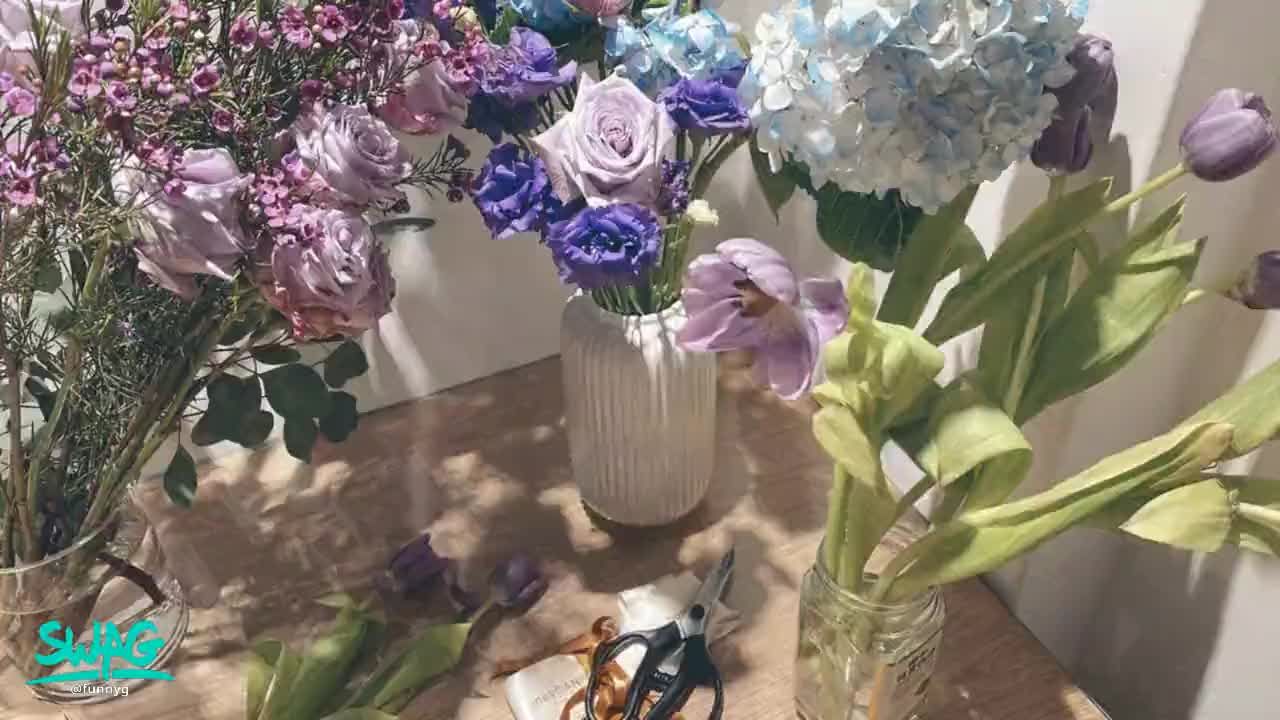 funnyg : 今天會有什麼樣的作品呢💜