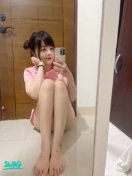chaozhibai : 裸足護士😍