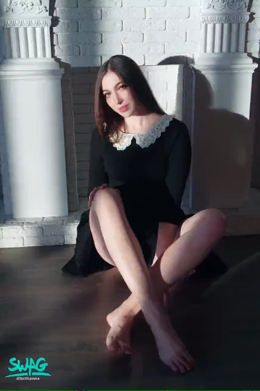 brillianna : 👑 Subscribe to my profile - boobs without additional payments, request for video content, toy control once a month

🏆 how to get privileges - you help me in the show to motivate people in chinese and help me to translate from english to chinese - i share hot videos with you