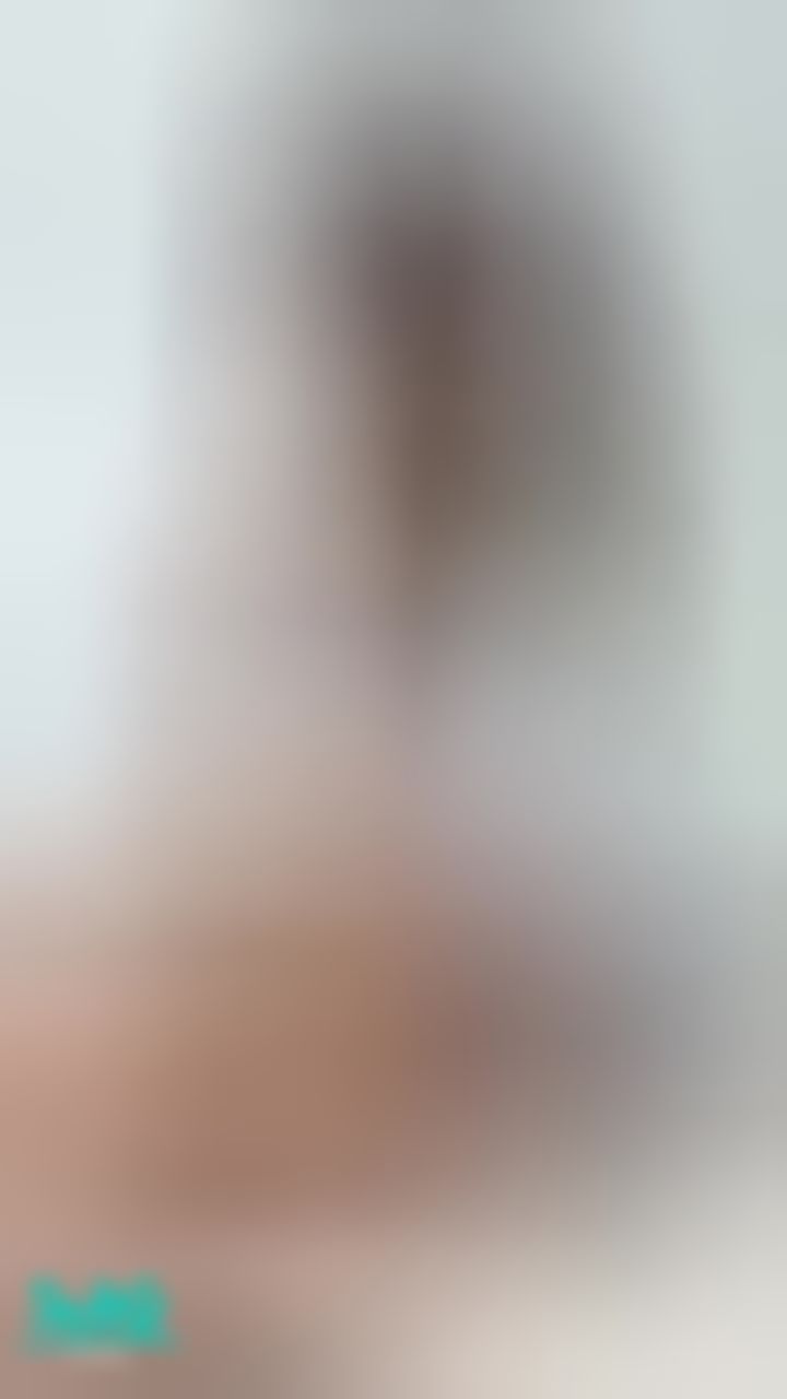 lizbaby : 我是你的小騷貨呢
#內褲 #騷貨 #口罩