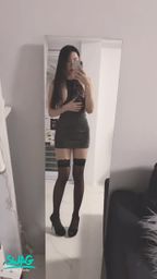 miyukibaby : 鏡子前誘惑🙈❤️拉開露出大奶奶.長腿讓你意淫💦