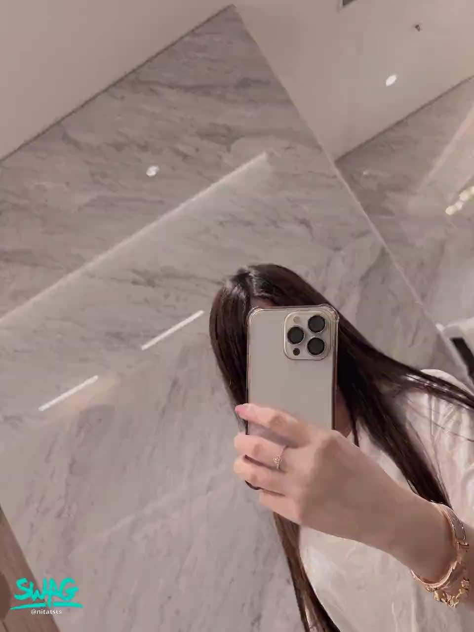 n******s : 妮寶❤️週五下午4點處女秀😚😚
#直播 #日常