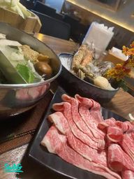 cicicichang : 火鍋愛好者是我
海鮮愛好者也是我,但我不喜歡撥蝦子🤣
有人要帶我去吃蝦子然後還幫我撥好的嗎😚
#生活#穿搭#美腿#假網美