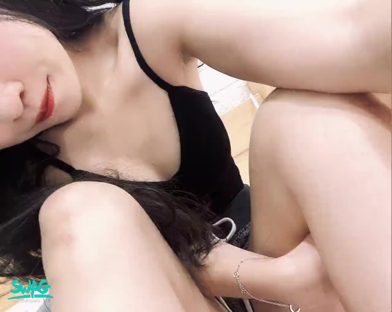 bearlady : 每天的帶給哥哥們一些小驚喜唷❤️
讓你們的任性傲嬌小女友上線陪你好嗎🈲️🔥