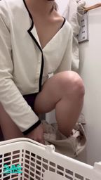 sweetbooboo : voyeur fitting room
Sexy buttocks 🫦 So shy to be peeped
